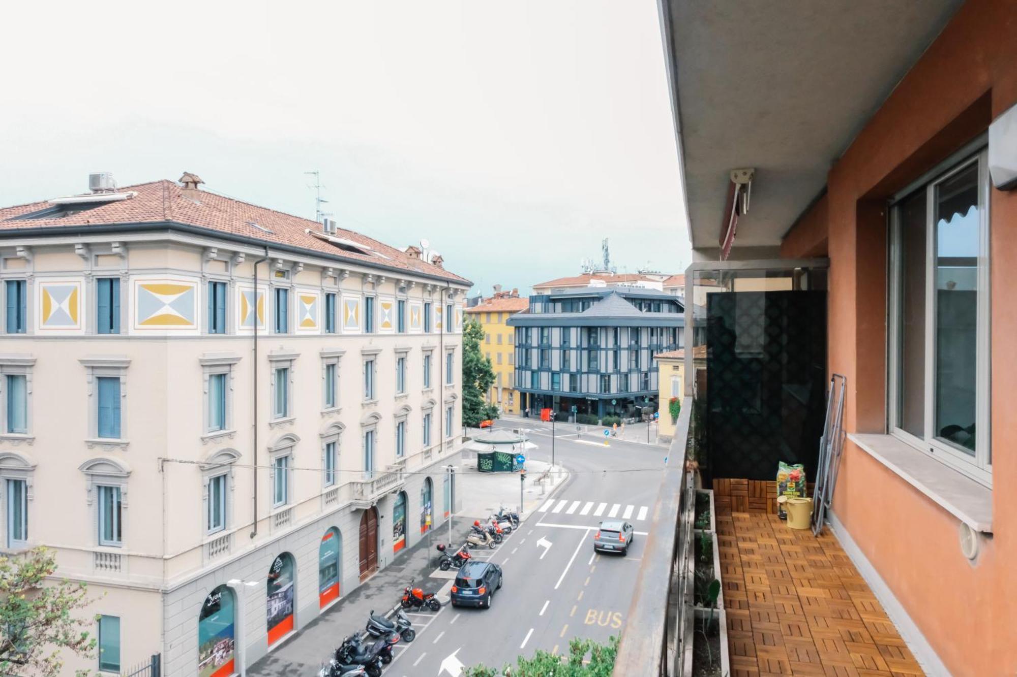 Flora Inn, Paglia 2 - Nel Cuore Del Centro Citta Bergamo Exterior photo